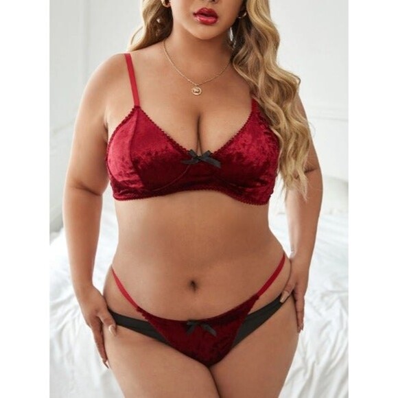 1X Plus Size Burgundy Red Bow Front Velvet Bralette & Thong Lingerie Set - Picture 3 of 4